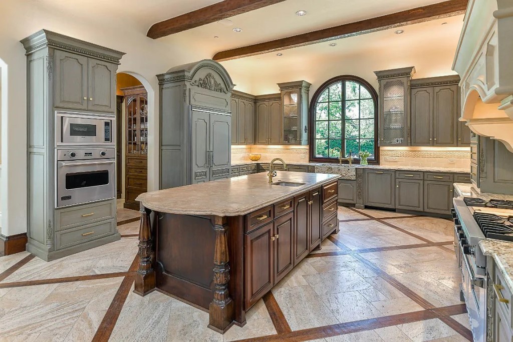 9996 Hollow Way Rd Dallas TX 75220 12