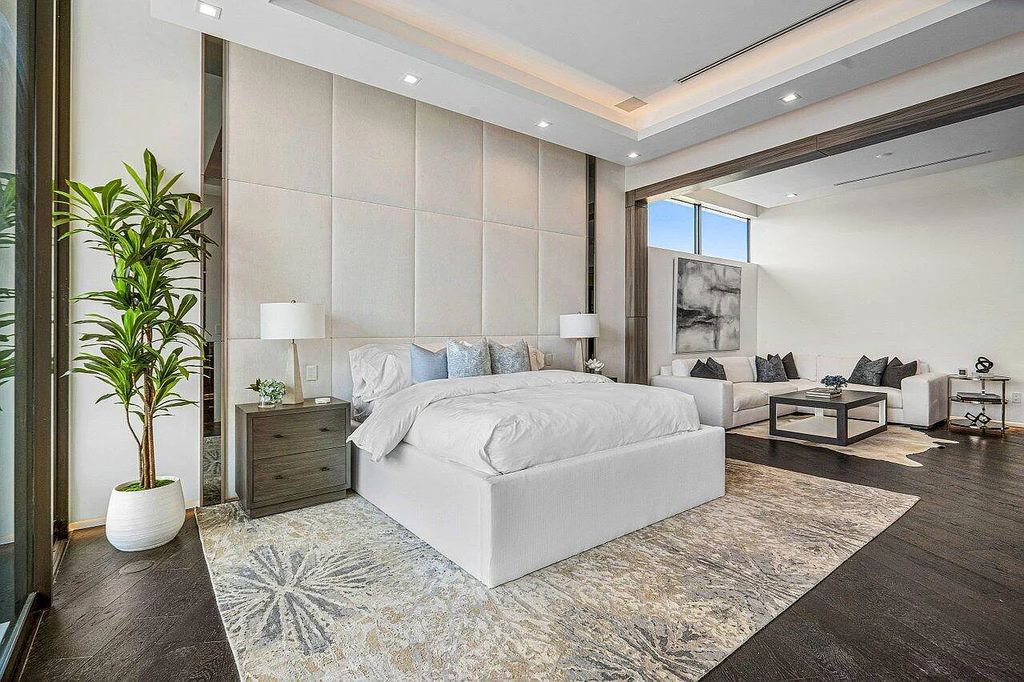 Discover 650 Tern Point Circle, Boca Raton, Florida—a stunning waterfront estate in The Sanctuary. This brand-new residence offers 6 beds, 10 baths, and 8,826 sq ft. With bright Southern Exposure, soaring ceilings, and elegant design, it's a true masterpiece.