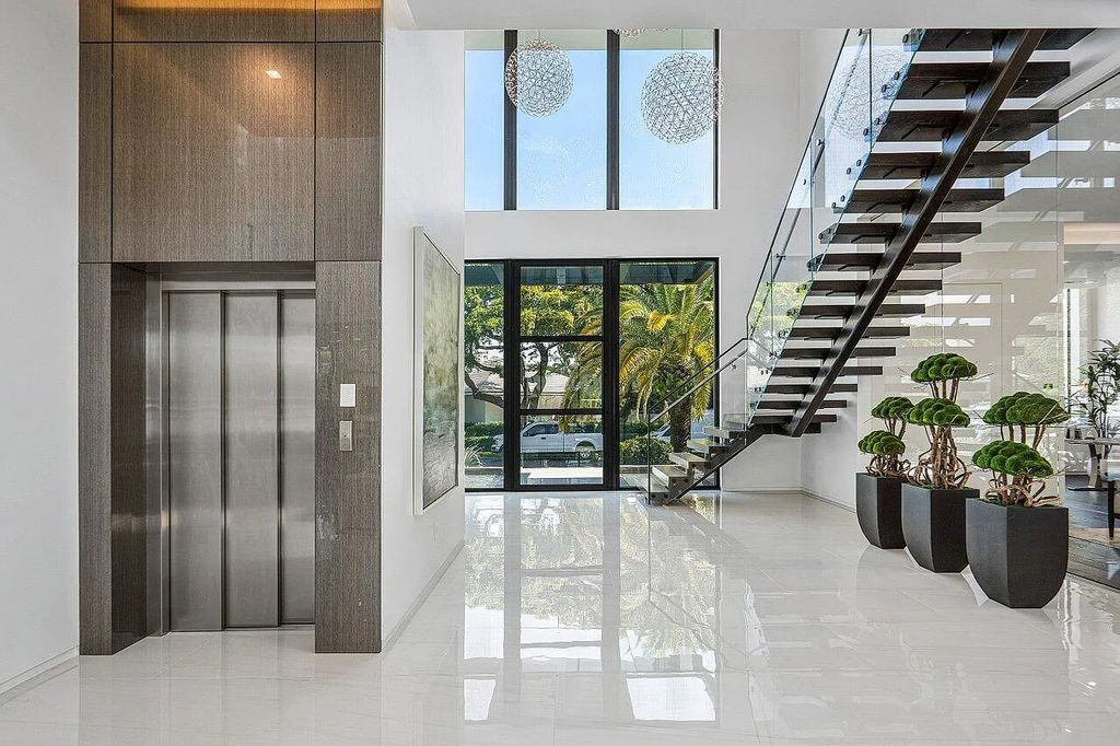 Discover 650 Tern Point Circle, Boca Raton, Florida—a stunning waterfront estate in The Sanctuary. This brand-new residence offers 6 beds, 10 baths, and 8,826 sq ft. With bright Southern Exposure, soaring ceilings, and elegant design, it's a true masterpiece.