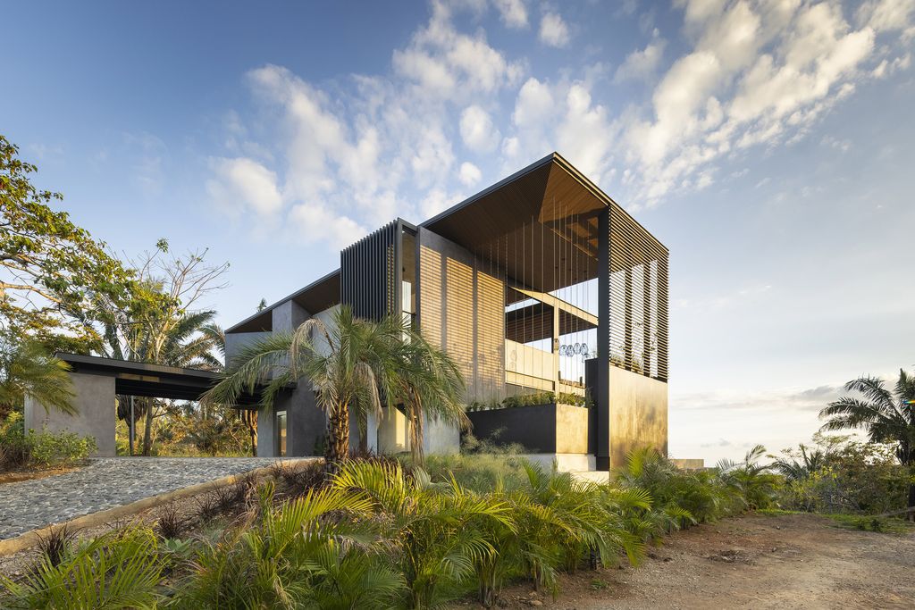 Black Pearl House, Contemporary Tropical Oasis by QBO3 Arquitectos 10 Black Pearl House, Contemporary Tropical Oasis by QBO3 Arquitectos