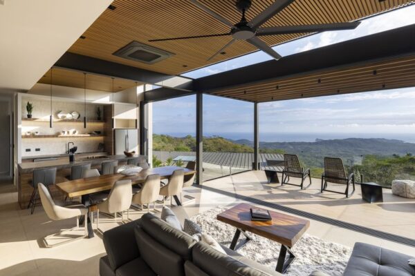Black Pearl House, Contemporary Tropical Oasis by QBO3 Arquitectos ...