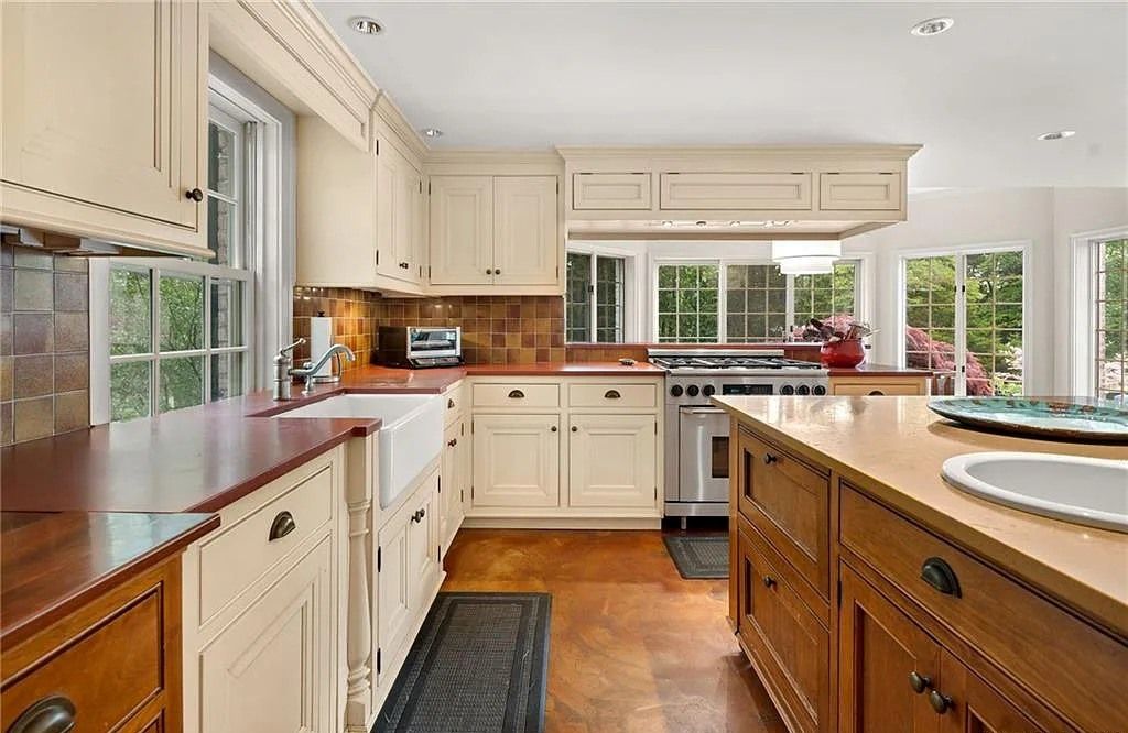 Blend of Georgian Architecture and Modern Flair in West Hartford Home for Sale, Priced at $2 Million