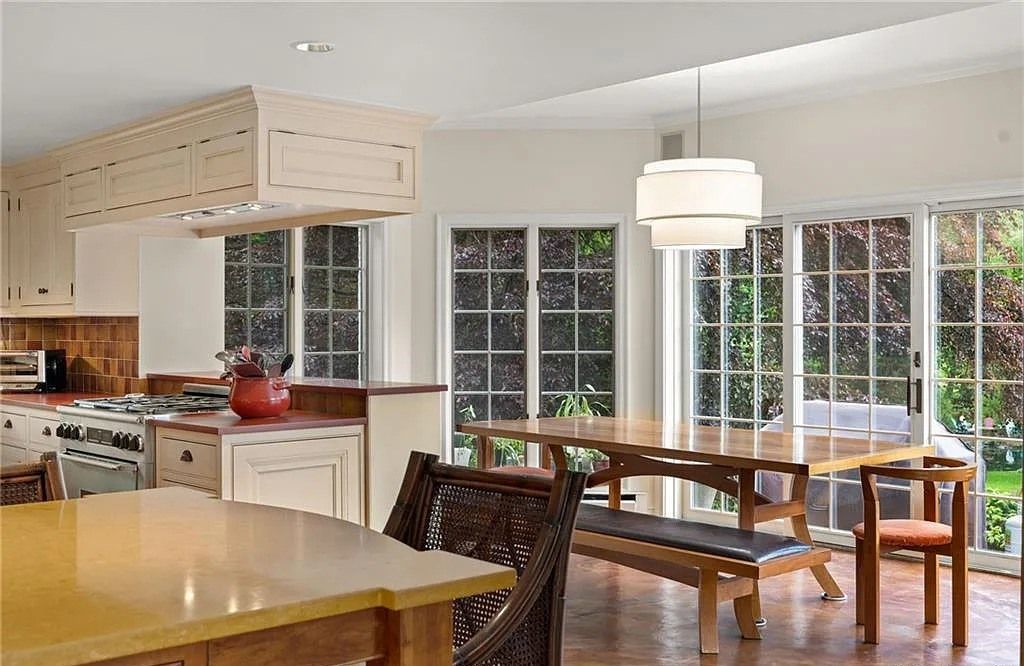 Blend of Georgian Architecture and Modern Flair in West Hartford Home for Sale, Priced at $2 Million