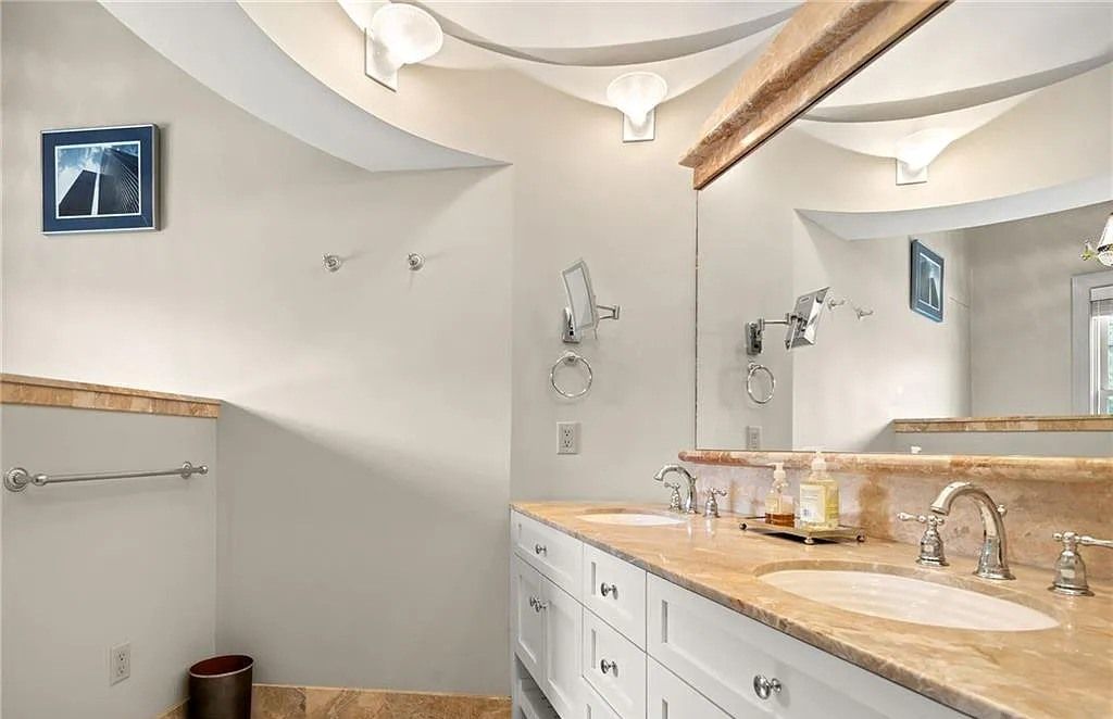 Blend of Georgian Architecture and Modern Flair in West Hartford Home for Sale, Priced at $2 Million