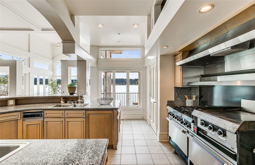 Breathtaking Waterfront Estate on East Lake Sammamish: A Contemporary Icon with 104' of Shoreline, Listed at $7.498M