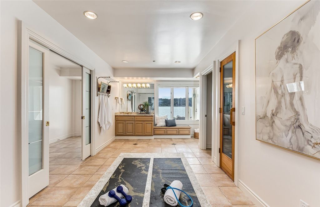 Breathtaking Waterfront Estate on East Lake Sammamish: A Contemporary Icon with 104' of Shoreline, Listed at $7.498M
