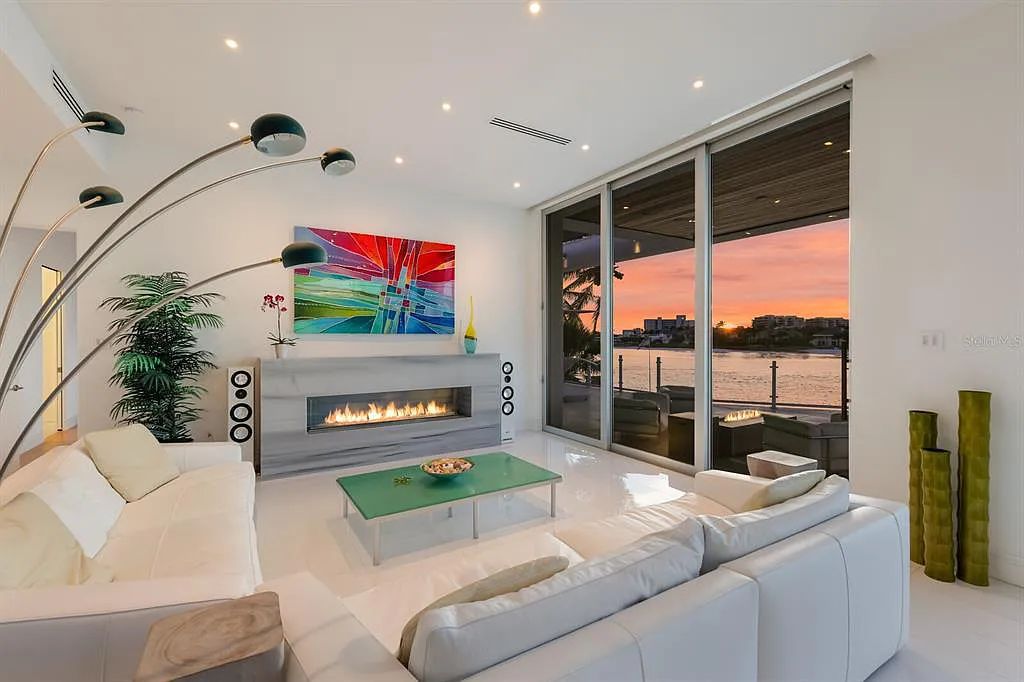 Experience luxury living at its finest with this modern masterpiece at 1325 Westway Drive, Sarasota, Florida. This SMART home features 5 beds, 8 baths, and a 6,590 sq. ft. living space on a 0.41-acre lot.