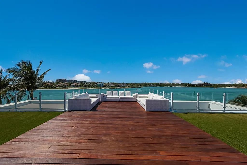Experience luxury living at its finest with this modern masterpiece at 1325 Westway Drive, Sarasota, Florida. This SMART home features 5 beds, 8 baths, and a 6,590 sq. ft. living space on a 0.41-acre lot.