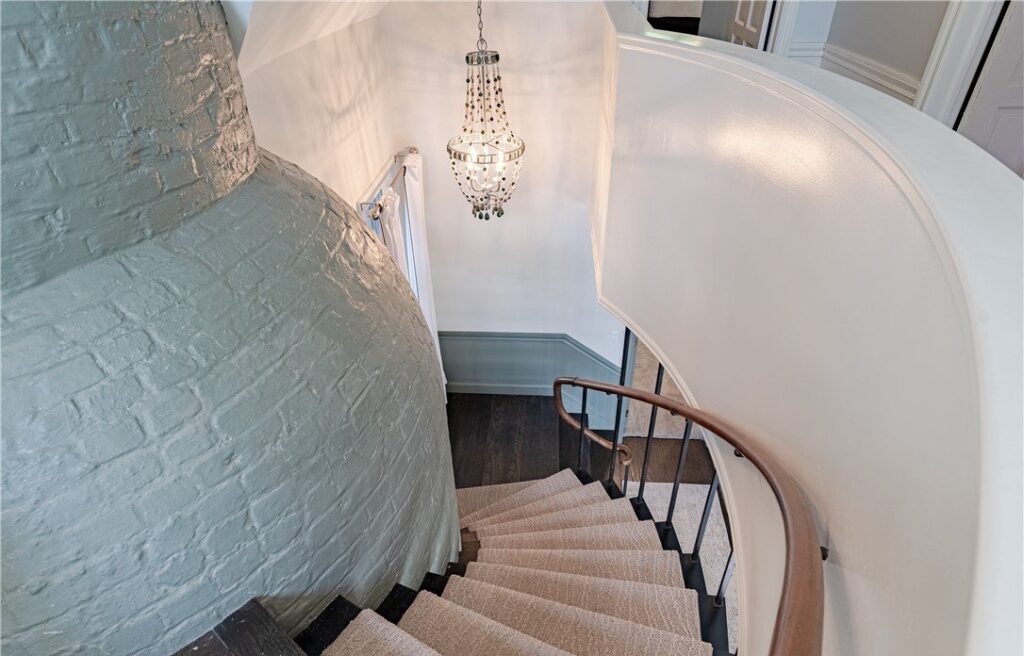 Exceptional Estate in Gates Mills, OH: Harmonizing Timeless Charm,  Masterful Artistry, and Contemporary Opulence, Priced at $2.75 Million