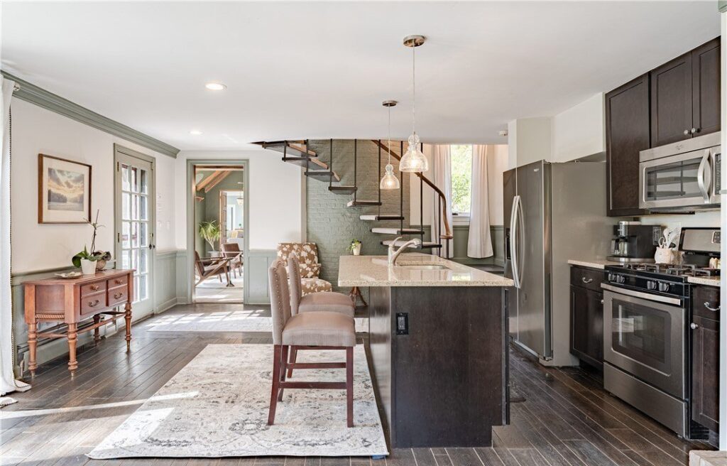 Exceptional Estate in Gates Mills, OH: Harmonizing Timeless Charm,  Masterful Artistry, and Contemporary Opulence, Priced at $2.75 Million