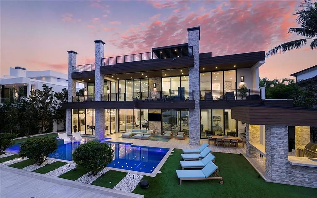 Experience luxury waterfront living at its finest at 2437 Delmar Place, Fort Lauderdale, Florida! This stunning modern estate features 6 bedrooms, 10 bathrooms, and over 7,000 sq ft of living space on an oversized lot with a 12x103 ft concrete dock and privacy gate.