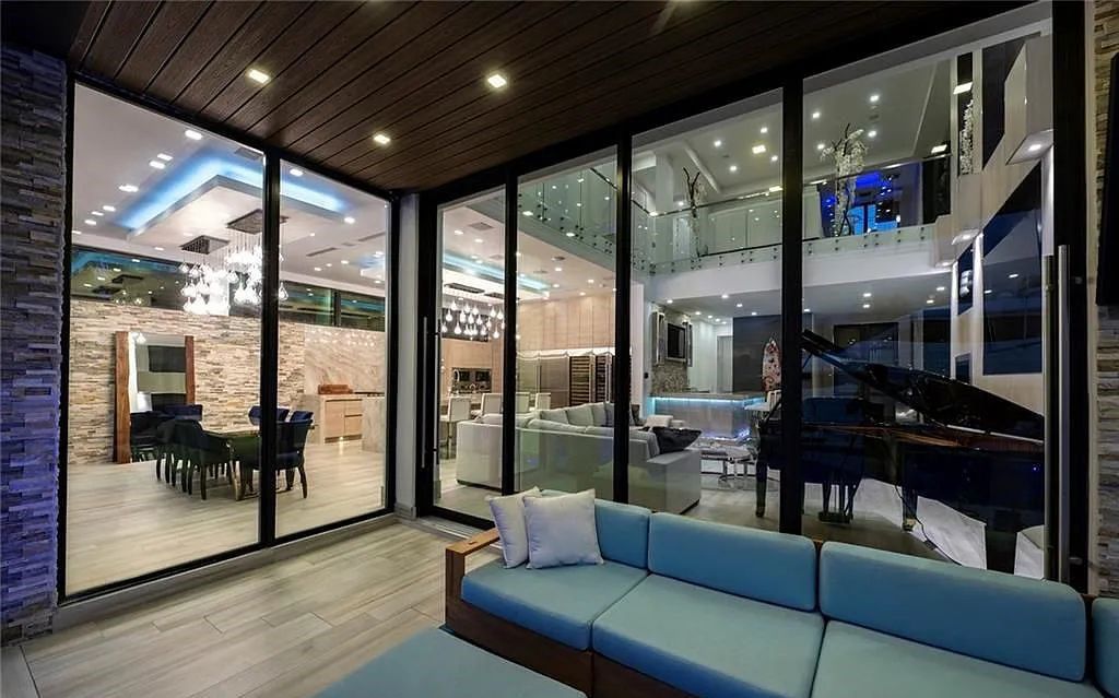 Experience luxury waterfront living at its finest at 2437 Delmar Place, Fort Lauderdale, Florida! This stunning modern estate features 6 bedrooms, 10 bathrooms, and over 7,000 sq ft of living space on an oversized lot with a 12x103 ft concrete dock and privacy gate.