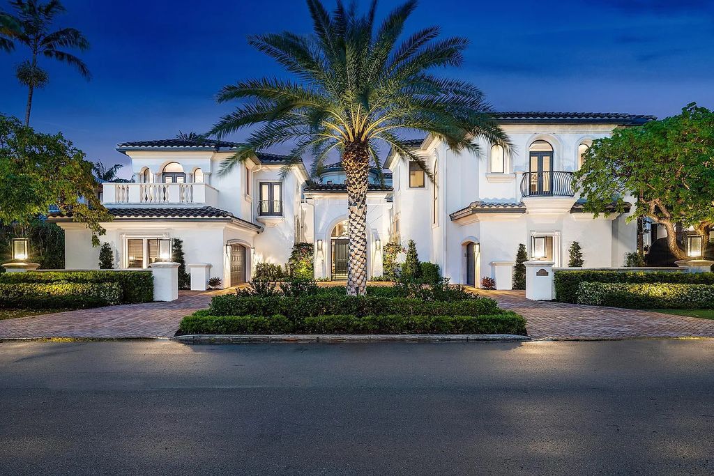 Experience the epitome of luxury living at 420 E Coconut Palm Road, Boca Raton, Florida. This meticulously renovated waterfront estate showcases 7 beds, 9 baths, and 7,216 sq ft of opulent living space.