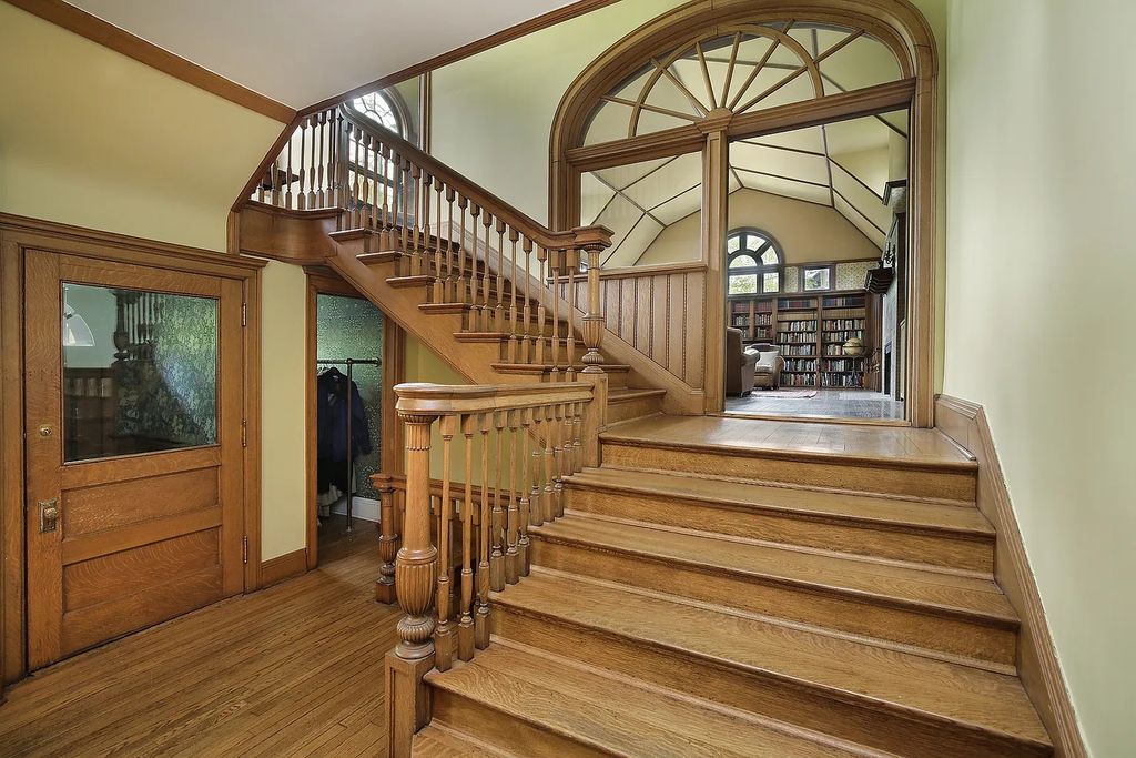 Exquisite Evanston Property for Sale: Combining Timeless Queen Anne Style with Contemporary Arts and Crafts Design for $2.15M