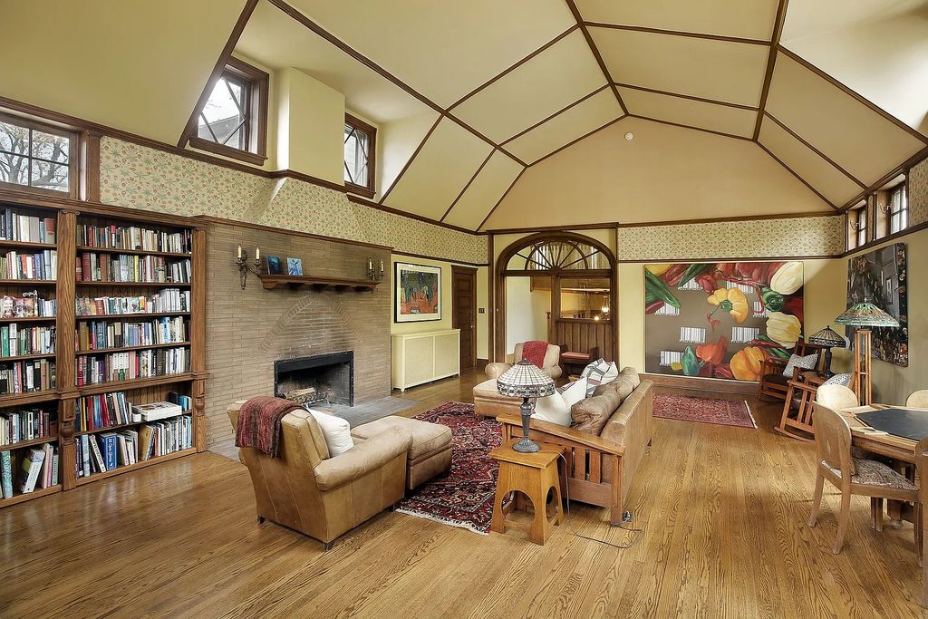 Exquisite Evanston Property for Sale: Combining Timeless Queen Anne Style with Contemporary Arts and Crafts Design for $2.15M