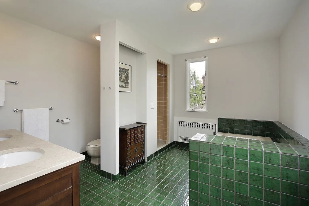 Exquisite Evanston Property for Sale: Combining Timeless Queen Anne Style with Contemporary Arts and Crafts Design for $2.15M