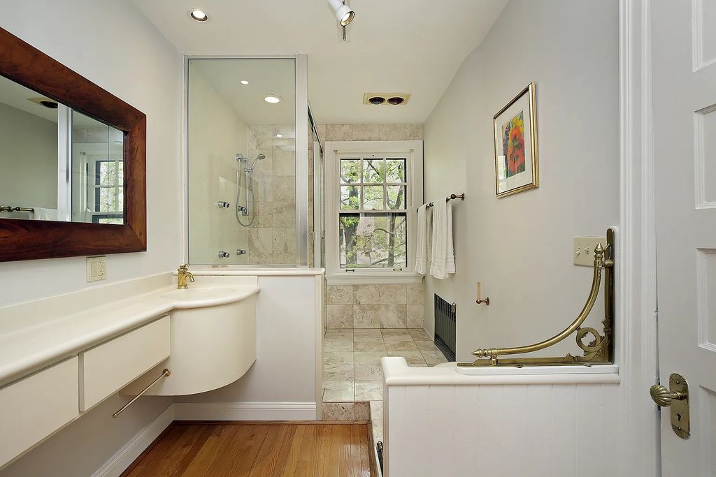 Exquisite Evanston Property for Sale: Combining Timeless Queen Anne Style with Contemporary Arts and Crafts Design for $2.15M