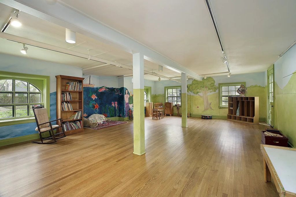 Exquisite Evanston Property for Sale: Combining Timeless Queen Anne Style with Contemporary Arts and Crafts Design for $2.15M