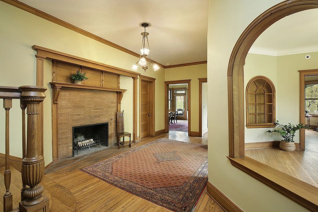 Exquisite Evanston Property for Sale: Combining Timeless Queen Anne Style with Contemporary Arts and Crafts Design for $2.15M