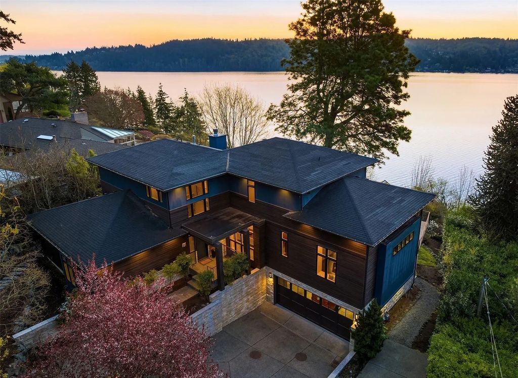 Extraordinary Design and Lake Washington Views: Seattle, WA Home Listed at $3.499M