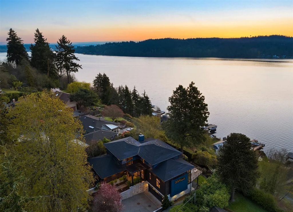 Extraordinary Design and Lake Washington Views: Seattle, WA Home Listed at $3.499M