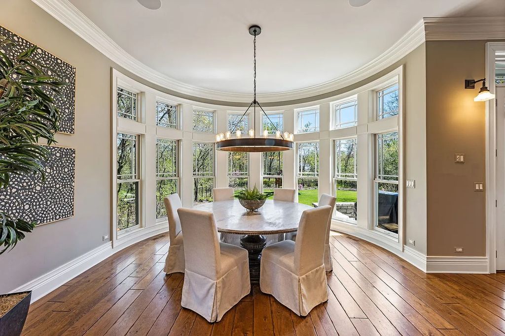 Gorgeous Nantucket-Inspired Home with Exceptional Finishes for Sale in Northbrook, IL at $2.35M