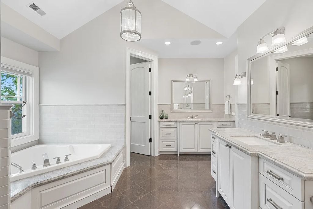 Gorgeous Nantucket-Inspired Home with Exceptional Finishes for Sale in Northbrook, IL at $2.35M