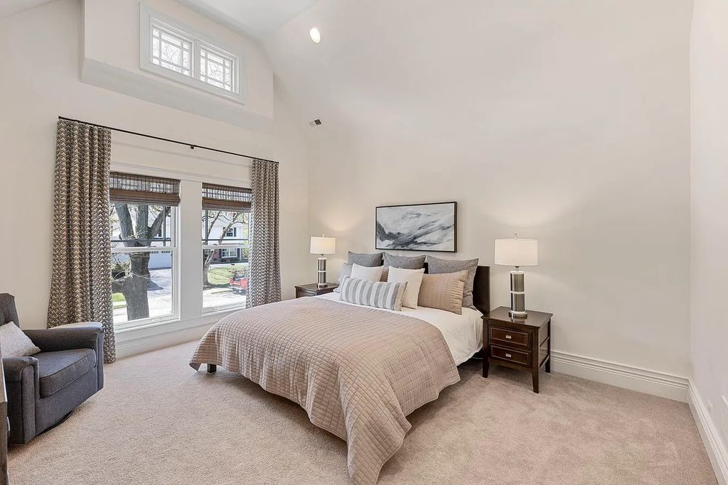 Gorgeous Nantucket-Inspired Home with Exceptional Finishes for Sale in Northbrook, IL at $2.35M