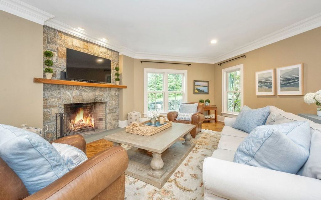 Immaculate and Grand Home with Impressive Living Space for Sale in Greenwich, CT for $4.1M