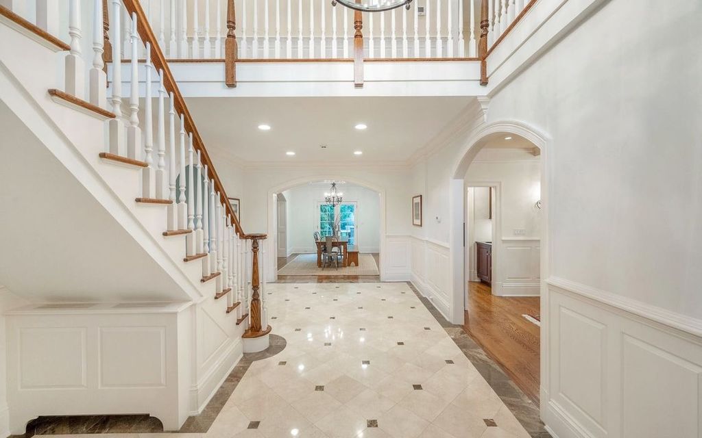 Immaculate and Grand Home with Impressive Living Space for Sale in Greenwich, CT for $4.1M