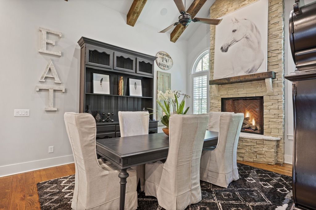 Impressive Designer Home in Brentwood, TN: A Masterpiece of Elegance and Sophistication for $3.5M