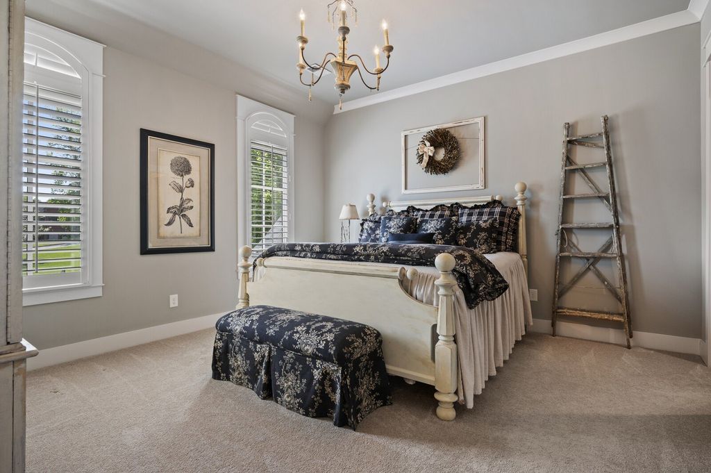Impressive Designer Home in Brentwood, TN: A Masterpiece of Elegance and Sophistication for $3.5M