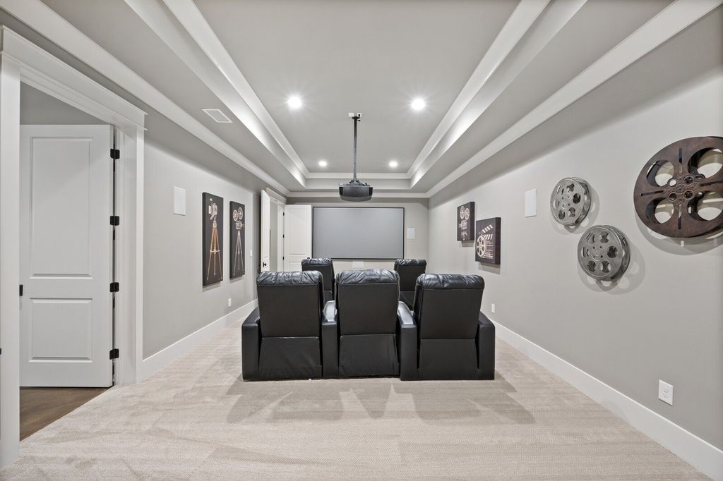 Impressive Designer Home in Brentwood, TN: A Masterpiece of Elegance and Sophistication for $3.5M