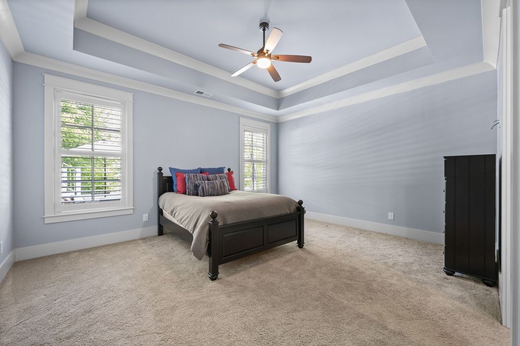 Impressive Designer Home in Brentwood, TN: A Masterpiece of Elegance and Sophistication for $3.5M