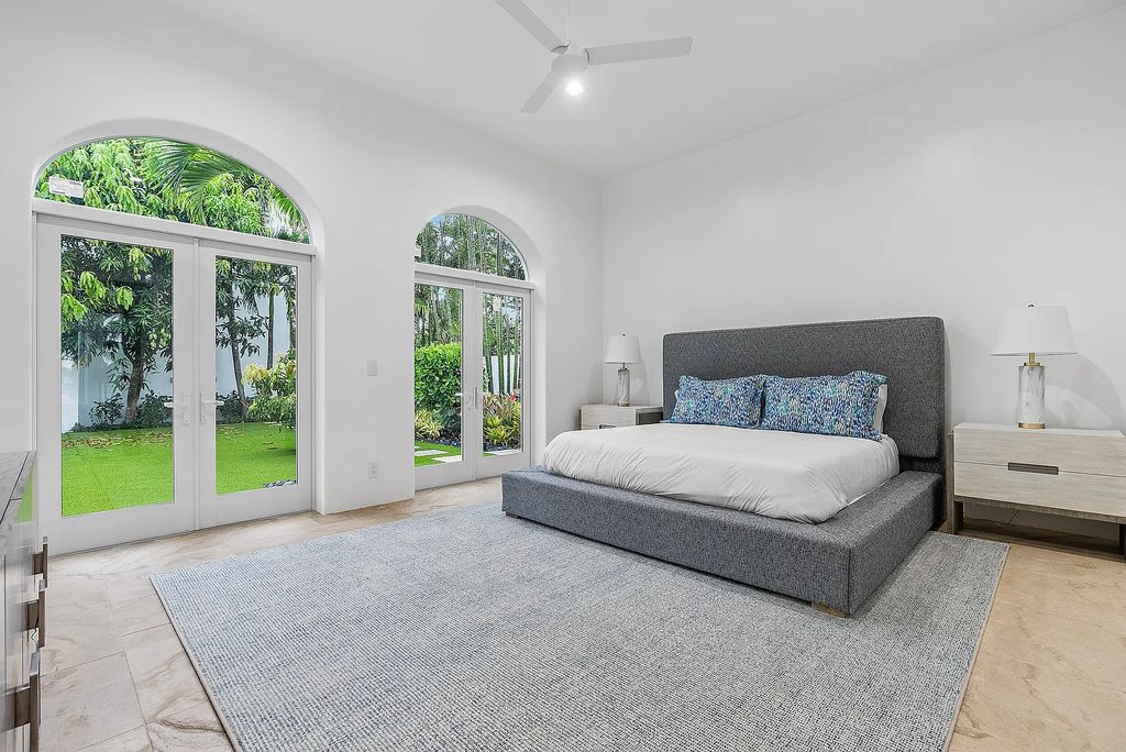 Experience luxury living at 17553 SE Conch Bar Avenue, Jupiter, Florida! This One-Of-A-Kind Grand Intracoastal Estate boasts 9 bedrooms, 10 bathrooms, and 15,066 square feet of living space on a 0.43-acre lot.