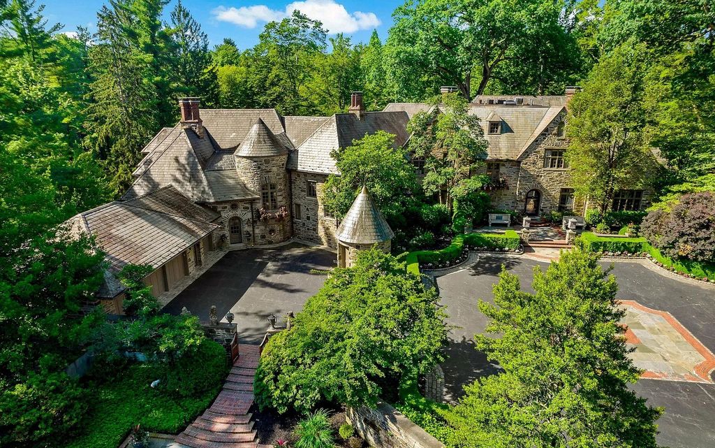 Luxurious $13.9M Property in Gladwyne, PA Surrounded by Serene Greenery and Grand Architecture with Top-Notch Amenities