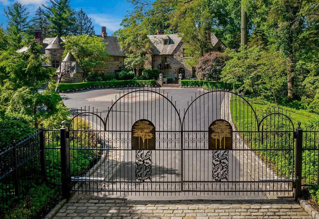 Luxurious $13.9M Property in Gladwyne, PA Surrounded by Serene Greenery and Grand Architecture with Top-Notch Amenities