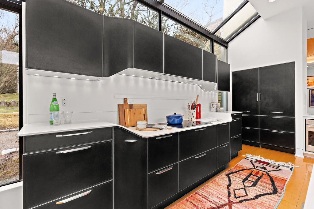 Redefined Luxury: Unveiling a Spectacular $4.85M Soft-Contemporary Masterpiece in Sewickley, PA