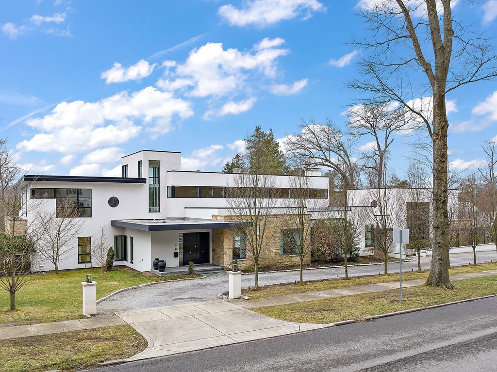Redefined Luxury: Unveiling a Spectacular $4.85M Soft-Contemporary Masterpiece in Sewickley, PA
