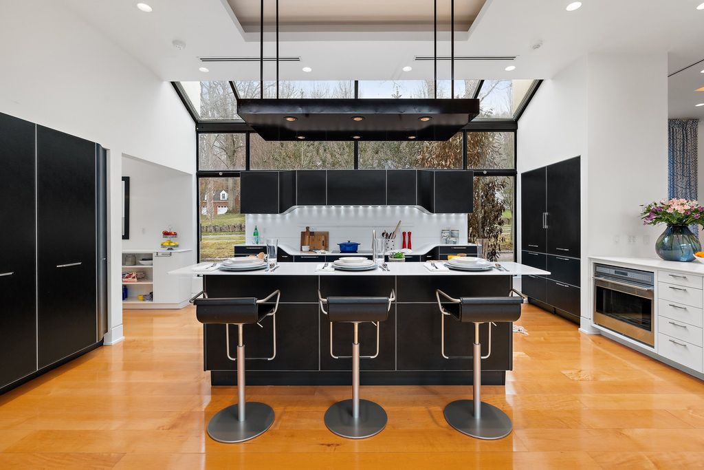 Redefined Luxury: Unveiling a Spectacular $4.85M Soft-Contemporary Masterpiece in Sewickley, PA