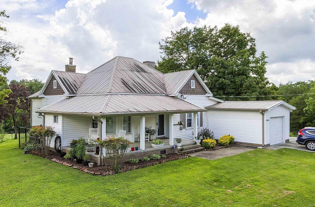 Stunning 250-Acre Turnkey Estate in Strawberry Plains, TN - A Haven for Gentleman's Farm Enthusiasts, Priced at $5.799 Million