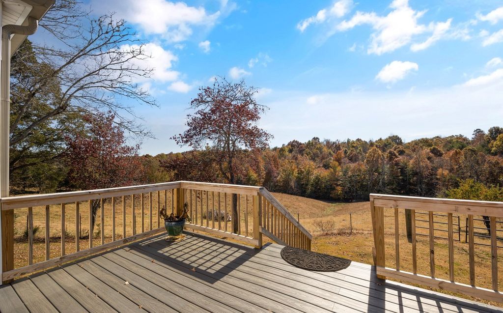 Stunning 250-Acre Turnkey Estate in Strawberry Plains, TN - A Haven for Gentleman's Farm Enthusiasts, Priced at $5.799 Million