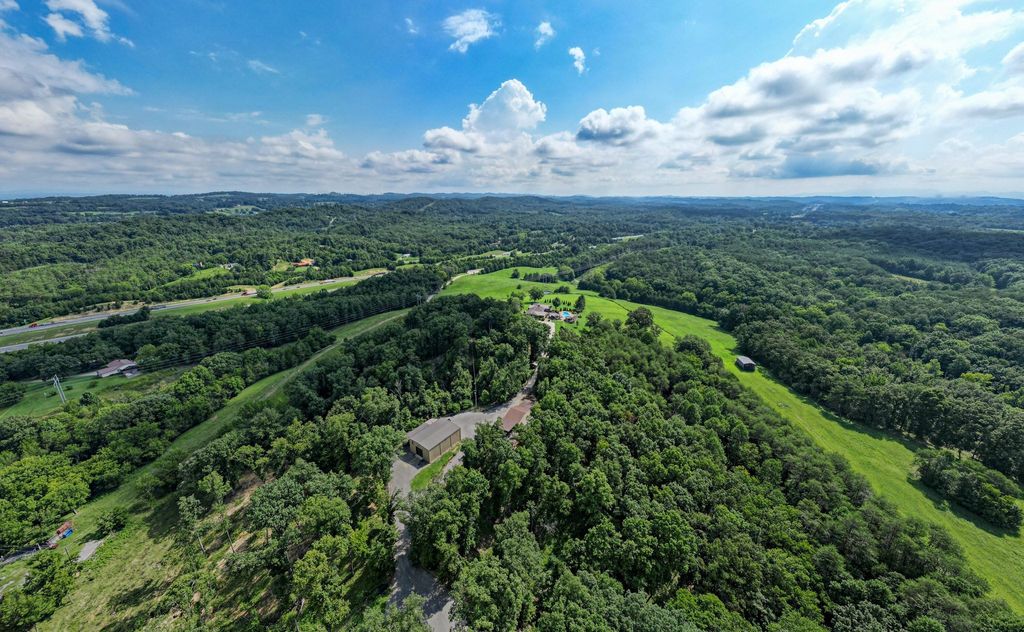 Stunning 250-Acre Turnkey Estate in Strawberry Plains, TN - A Haven for Gentleman's Farm Enthusiasts, Priced at $5.799 Million