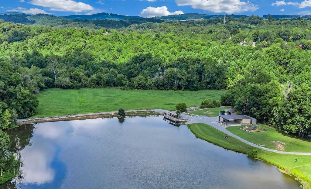 Stunning 250-Acre Turnkey Estate in Strawberry Plains, TN - A Haven for Gentleman's Farm Enthusiasts, Priced at $5.799 Million