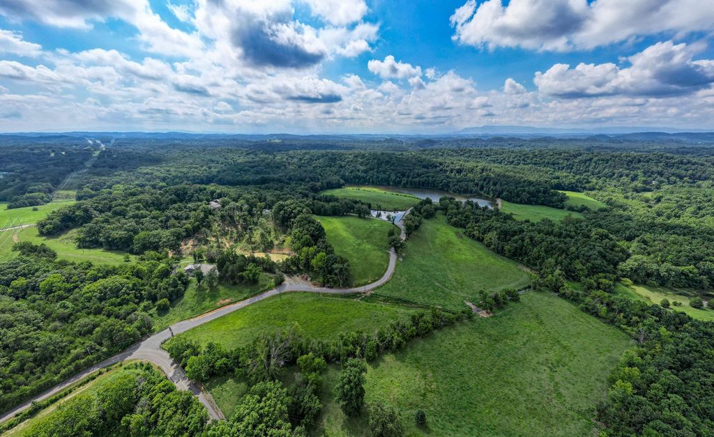 Stunning 250-Acre Turnkey Estate in Strawberry Plains, TN - A Haven for Gentleman's Farm Enthusiasts, Priced at $5.799 Million