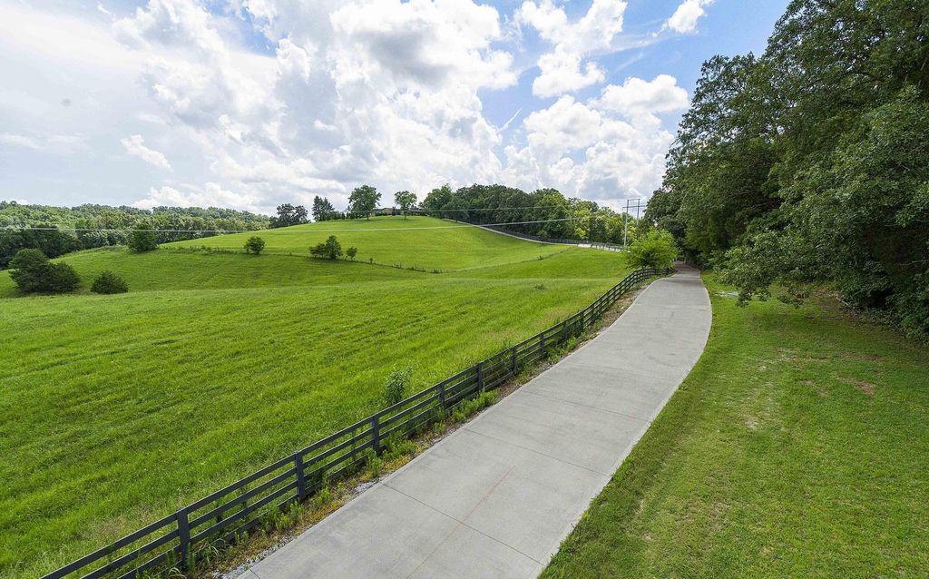 Stunning 250-Acre Turnkey Estate in Strawberry Plains, TN - A Haven for Gentleman's Farm Enthusiasts, Priced at $5.799 Million