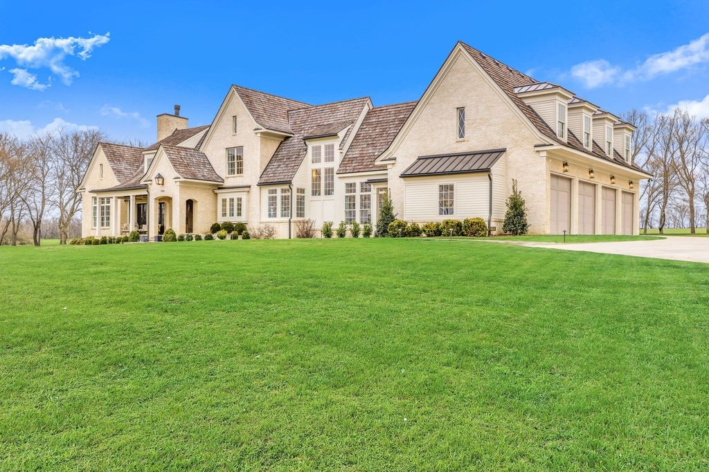Unparalleled Beauty and Tranquility: Extraordinary Custom Home in Franklin, TN with Unbelievable Sunsets, Offered at $9.5M