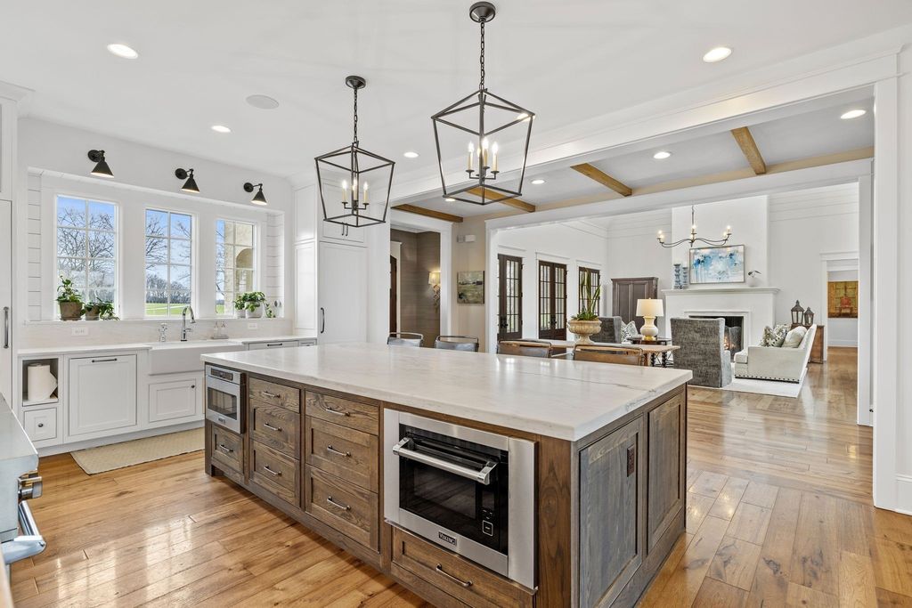 Unparalleled Beauty and Tranquility: Extraordinary Custom Home in Franklin, TN with Unbelievable Sunsets, Offered at $9.5M