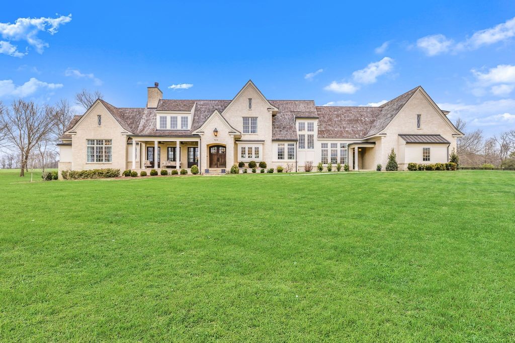 Unparalleled Beauty and Tranquility: Extraordinary Custom Home in Franklin, TN with Unbelievable Sunsets, Offered at $9.5M