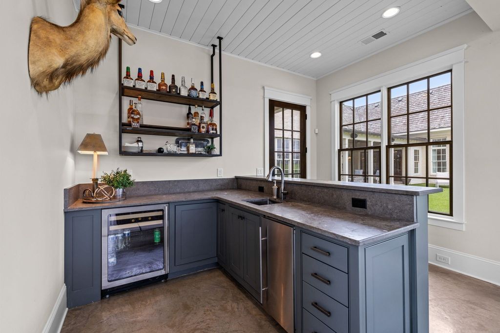 Unparalleled Beauty and Tranquility: Extraordinary Custom Home in Franklin, TN with Unbelievable Sunsets, Offered at $9.5M